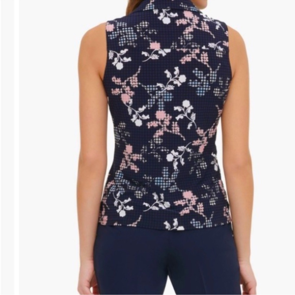 Tommy Hilfiger sleeveless button down collared women’s top